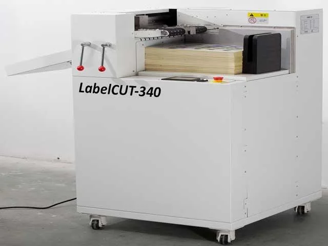 24489 LABELCUT-340 - АВТОМАТИЧЕСКИЙ ПЛОТТЕР ДЛЯ ВЫРУБКИ ЭТИКЕТКИ — изображение 1